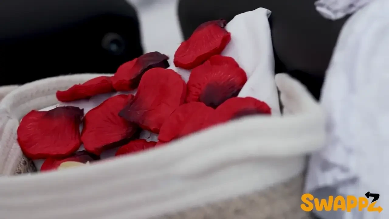 [DaughterSwap] “Am I as Good as Mom?” Their Wives Cancelled, But the Couples’ Trip Is Still On