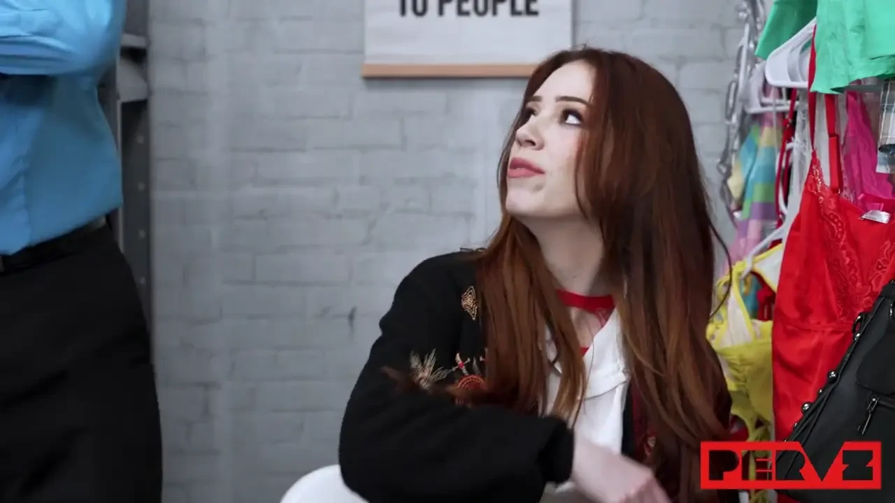 [Shoplyfter] The Law School Bully