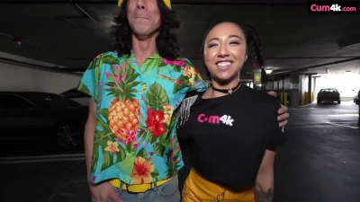 [Cum4K] Tempting Waifu