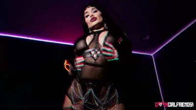 [GothGirlfriends] Busty Gothic Danja Angel Is In Charge Of Her Slave