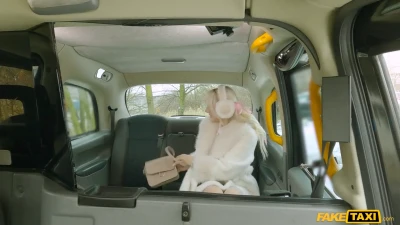 [FakeTaxi] Blue Eyed Blonde Waitress