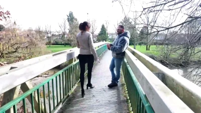 [JacquieEtMichelTV] 35 years old, real estate agent in Poitiers!