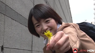 [JapanHDV] Slutty Student Mari Haneda Makes Extra Money Sucking Strangers