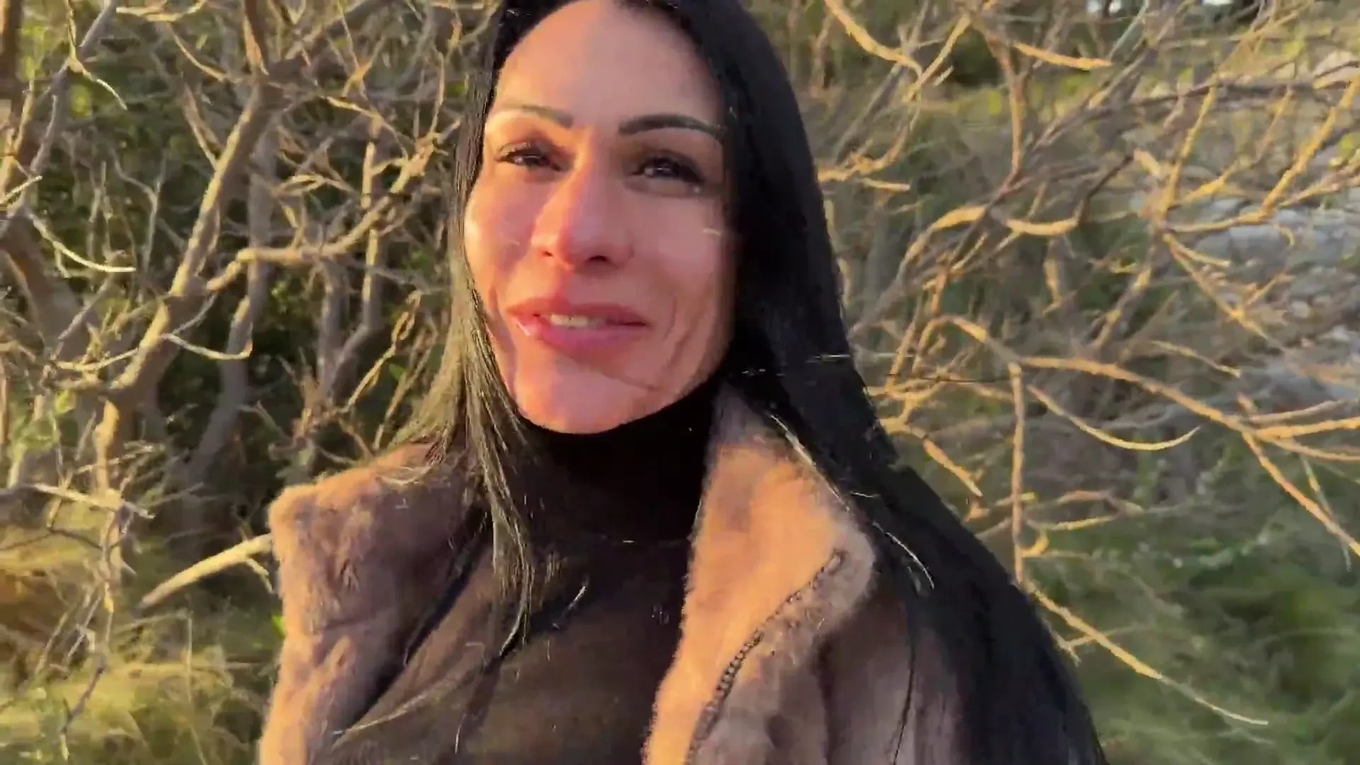 [JacquieEtMichelTV] 40 years old, is excited by the unknown!