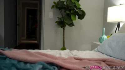 [MyPervyFamily] You Saw Mine - Now Show Me Yours!