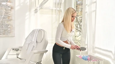 [PenthouseGold] Candee Licious Pampers Virgin Butterfly