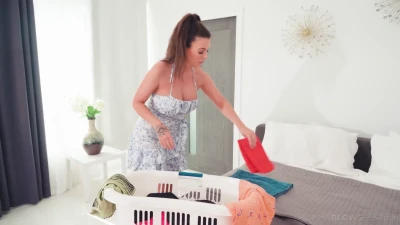 [MommyBlowsBest] Her Little Secret