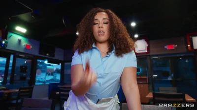 [BrazzersExxtra] Tits, Ass & Waffles