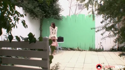 [JapanHDV] Slutty Babe Himari Yabe Sucks A Fat Dick In Public