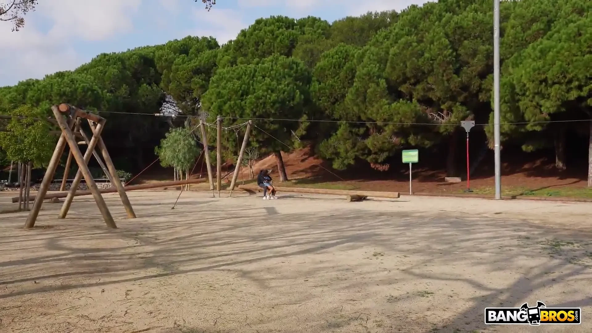 [PublicBang] Squirting Outside