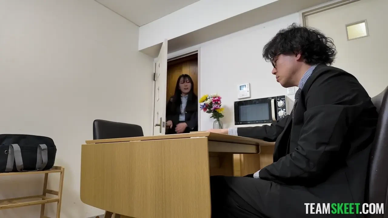 [LittleAsians] Rental Family Company: If You're Pretending for Strangers, Be My Fake Wife Too (Arisa Kono's Debut)