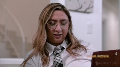 [MommysGirl] Free-Use Homework Hang