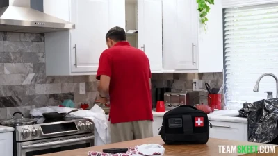 [MyDirtyUncle] Don't Worry! Everyone Wets Their Panties When Uncle Doctor is Here