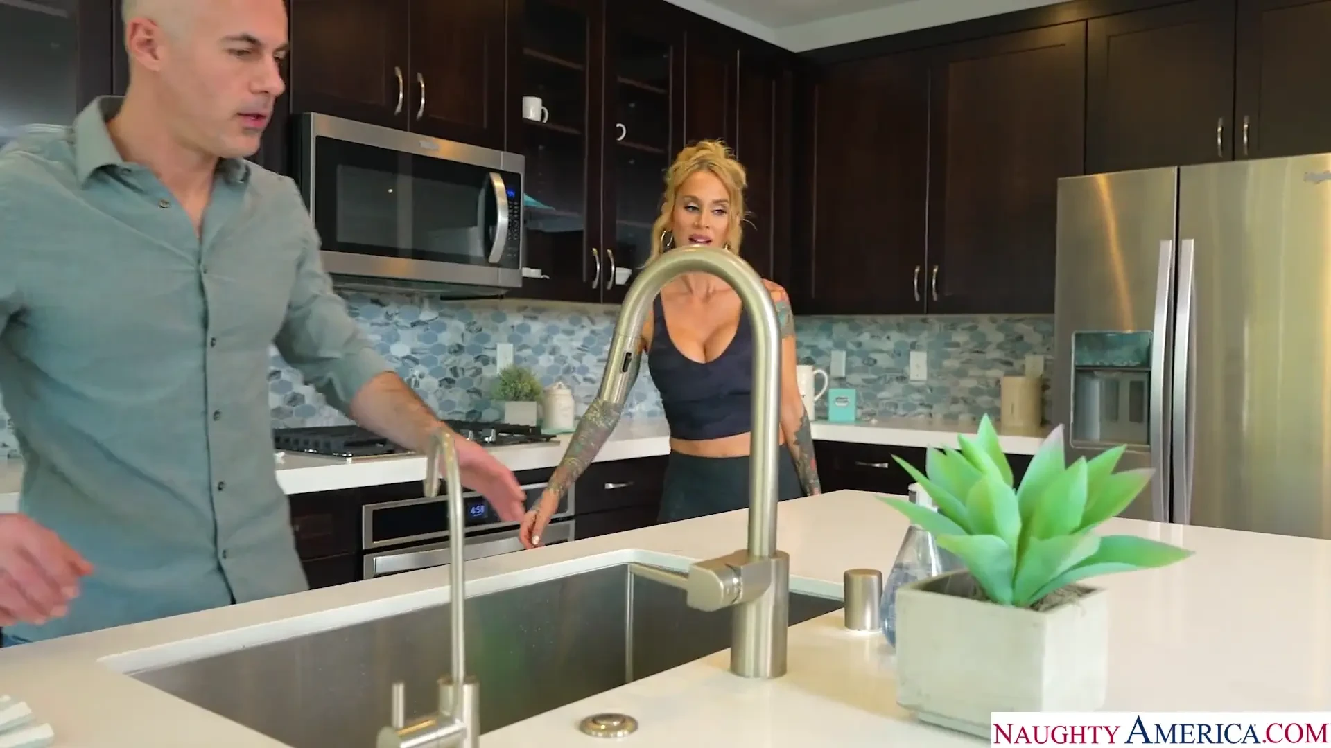 [AmericanDaydreams] 33695