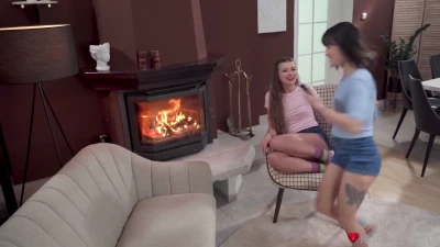 [Lesbea] Make me look sexy