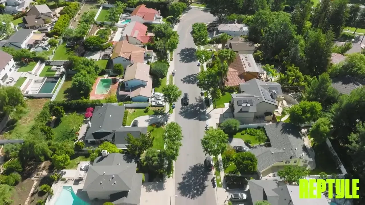 [ReptyleLabs] Don’t Tell Mom, Episode 3 (We Shared the Hottest Girl at the After Party)