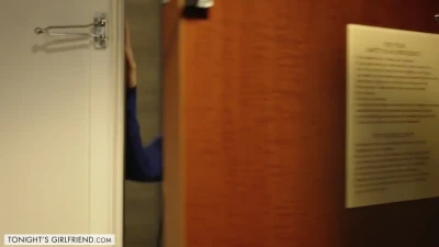 [TonightsGirlfriend] Lucky man accidentally enters Danielle Renae’s hotel room