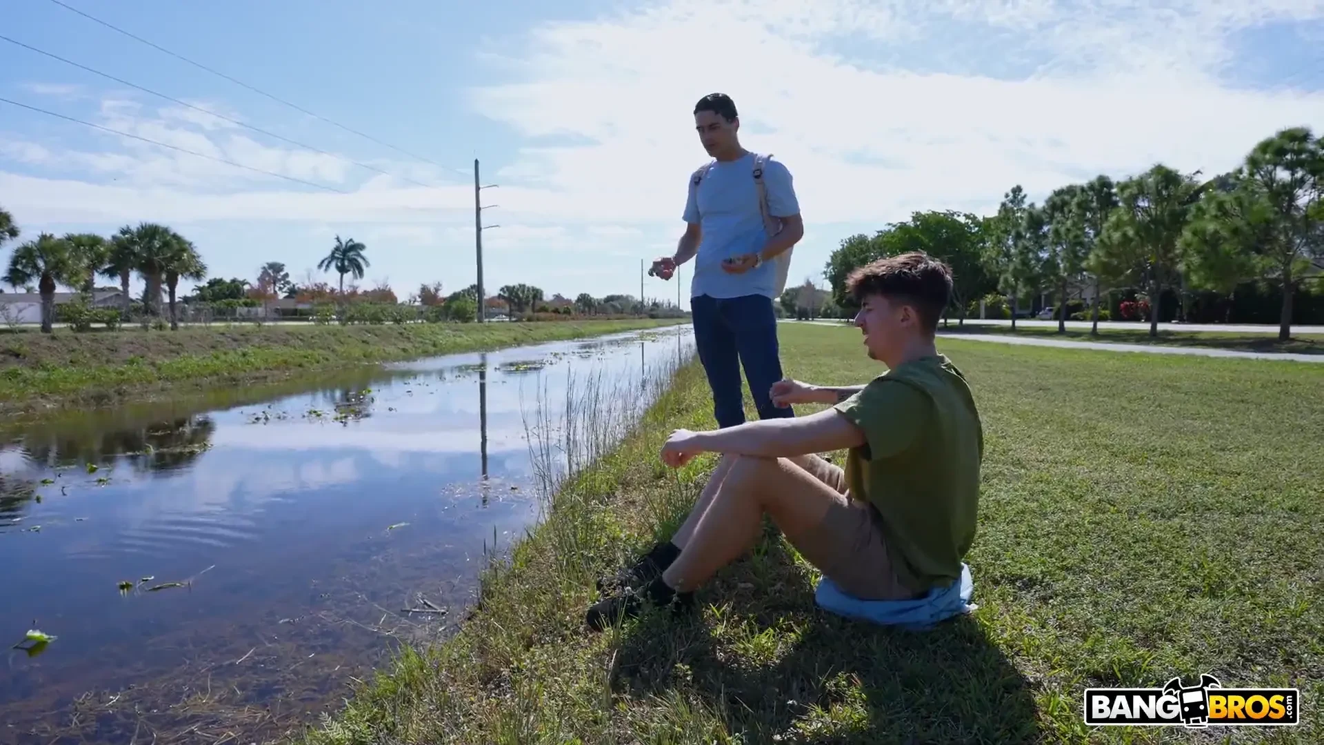 [MomIsHorny] Seduces Two Neighbors to a Threesome