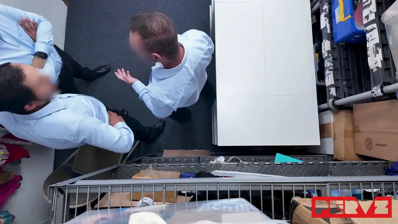 [Shoplyfter] Thief vs 3 Cocks