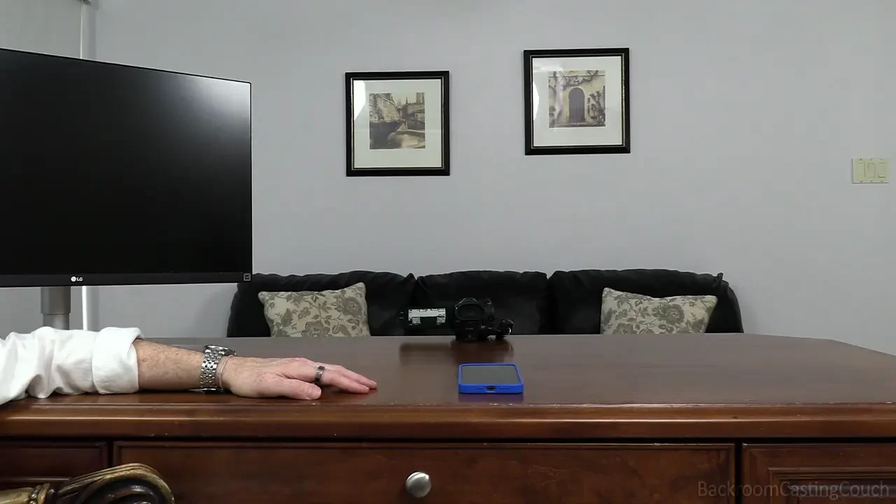 [BackroomCastingCouch] 18yo Babyface Discovers Anal