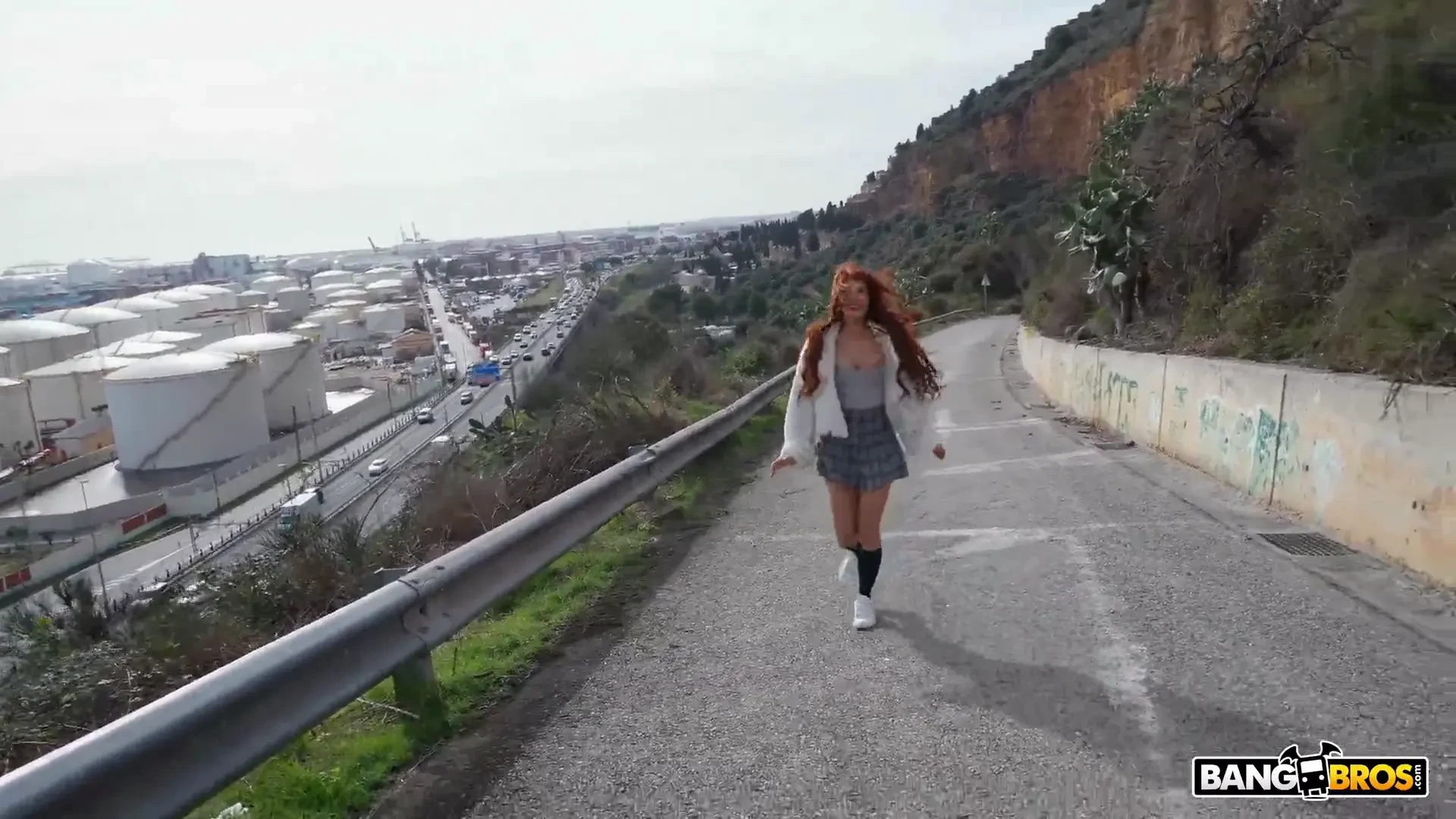 [PublicBang] Contorts Into Every Position In Public