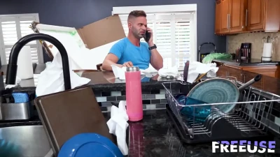 [FreakyFembots] My Nympho Maid Fembot