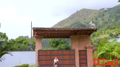 [PervMassage] I’ve Never Had This Type of Massage Before… (Yenni Leon Debut)