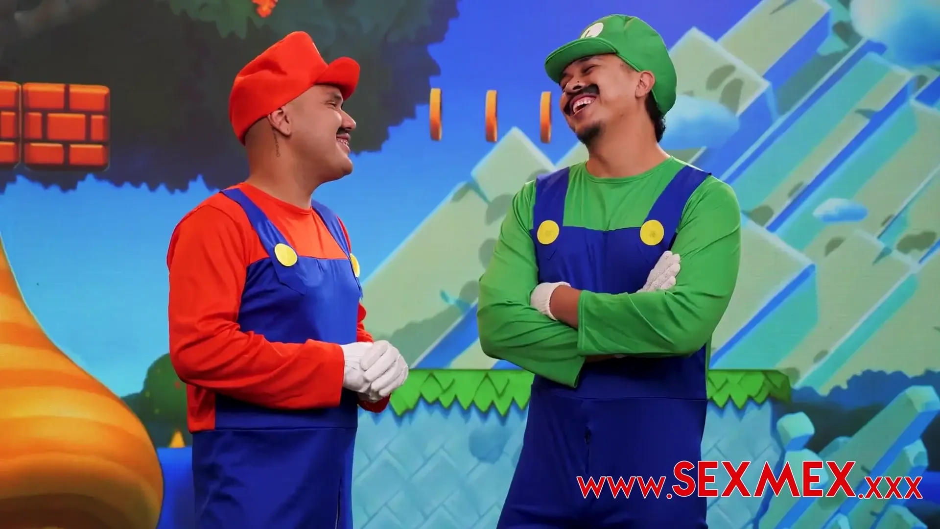 [SexMex] A Threesome With The Bros