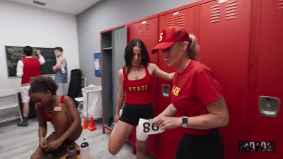 [LetsPostIt] Stretching the Track Star