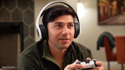 [MaxFills] My Step-Sister And Her Friend Asked Me To Shoot Them Naked