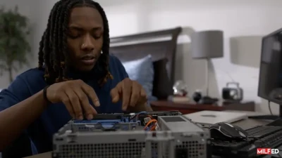 [Milfed] Upgrading My Cumslot