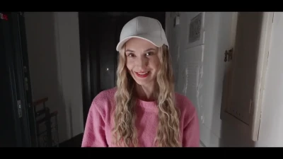 [Hunt4K] Pussy Delivery