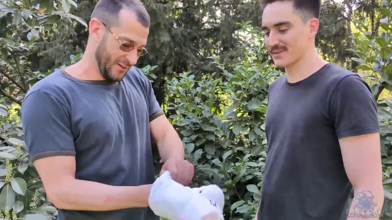 [ImmoralLive] Gets Even With Cheapskate Sugardaddy In Double Penetration Threesome