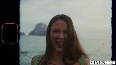 [Vixen] Perfect Tens Fuck A Huge Cock Outdoors