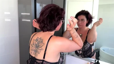 [JacquieEtMichelTV] Can't contain himself