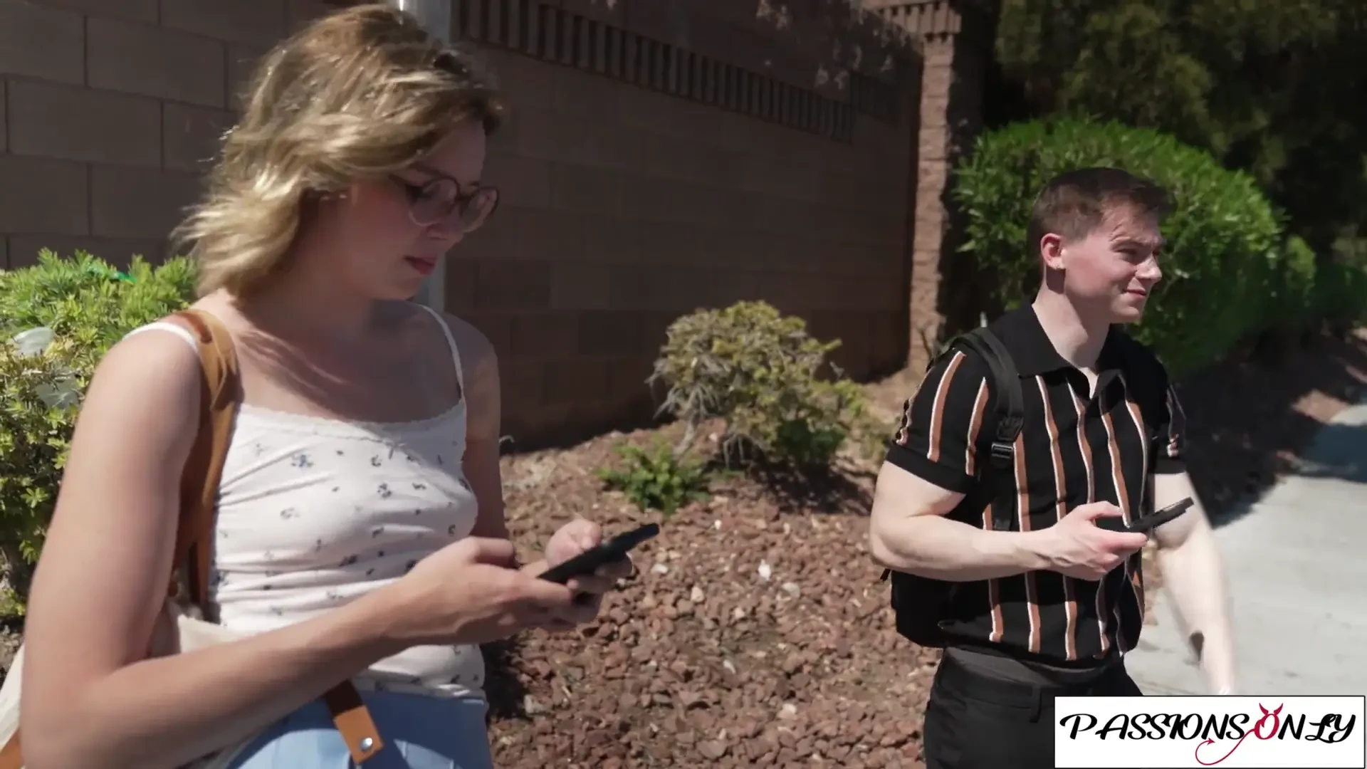 [PassionsOnly] Summer Break Hookup Between Hot Nerd & Jock