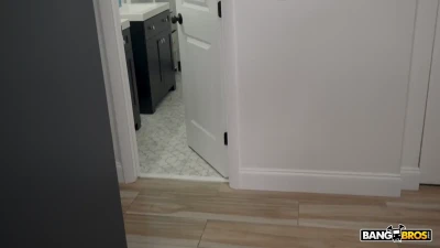 [BangPOV] Double Booked Rental Leads to Me Fucking a Baddie