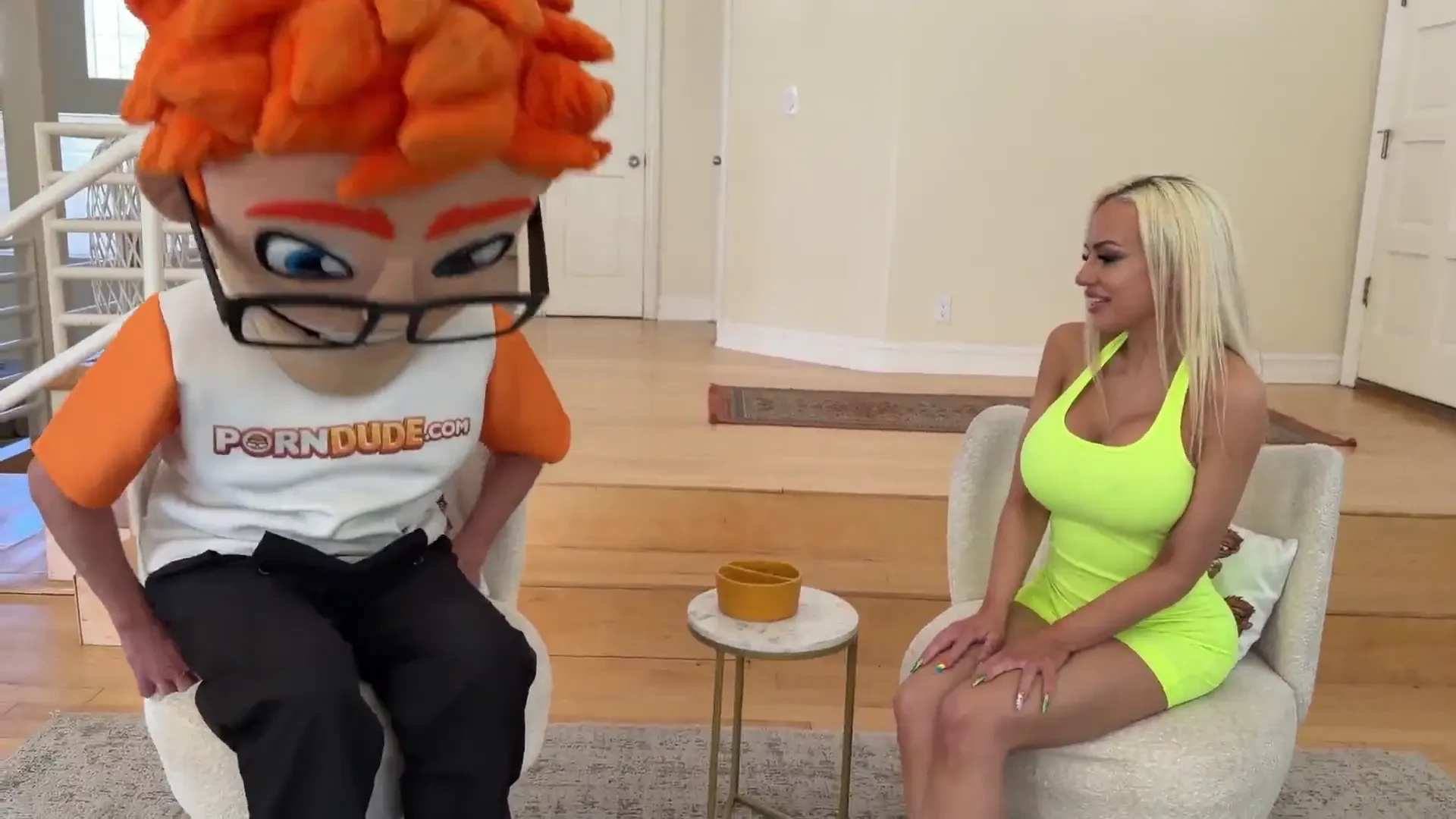 [PornDudeCasting] Meets Porn Dude’s Trouser Snake