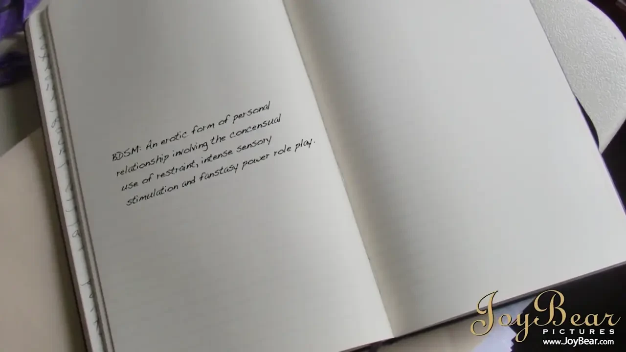 [JoyBear] The Timid Bookworm