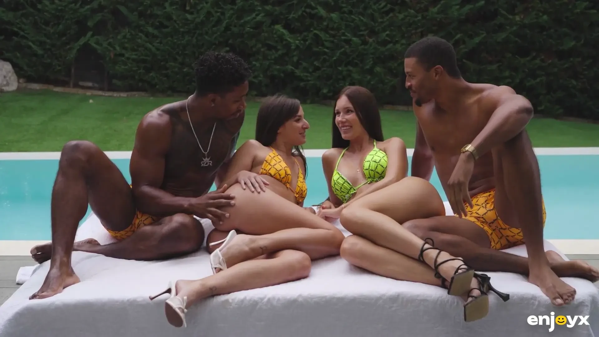 [EnjoyX] First Interracial Foursome