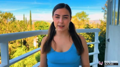 [BangRealTeens] Risky Outdoor Fun with Florida Teen Hottie Violet Dawn