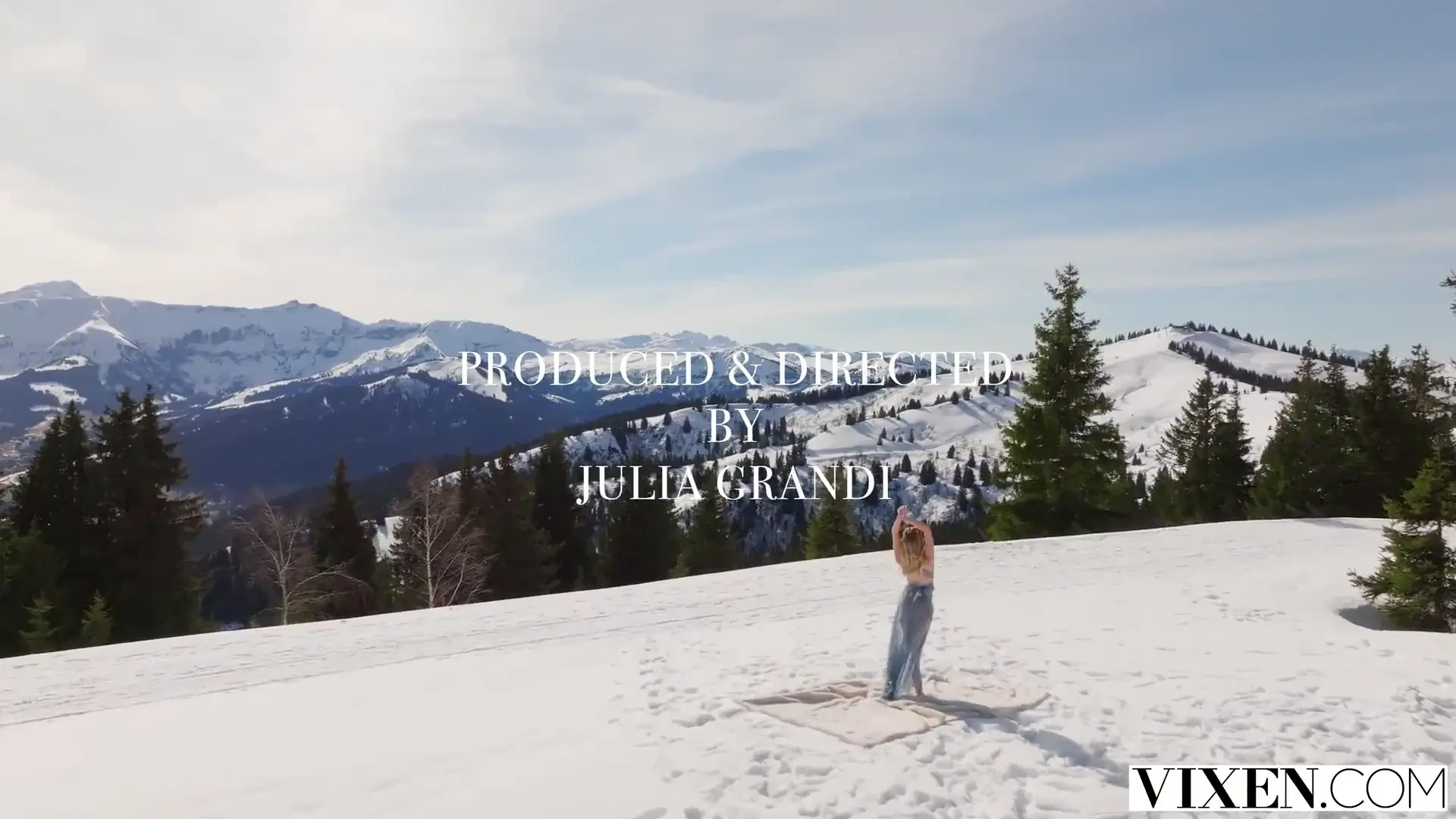 [Vixen] Beautiful Blonde Bella Has Wild Outdoor Sex