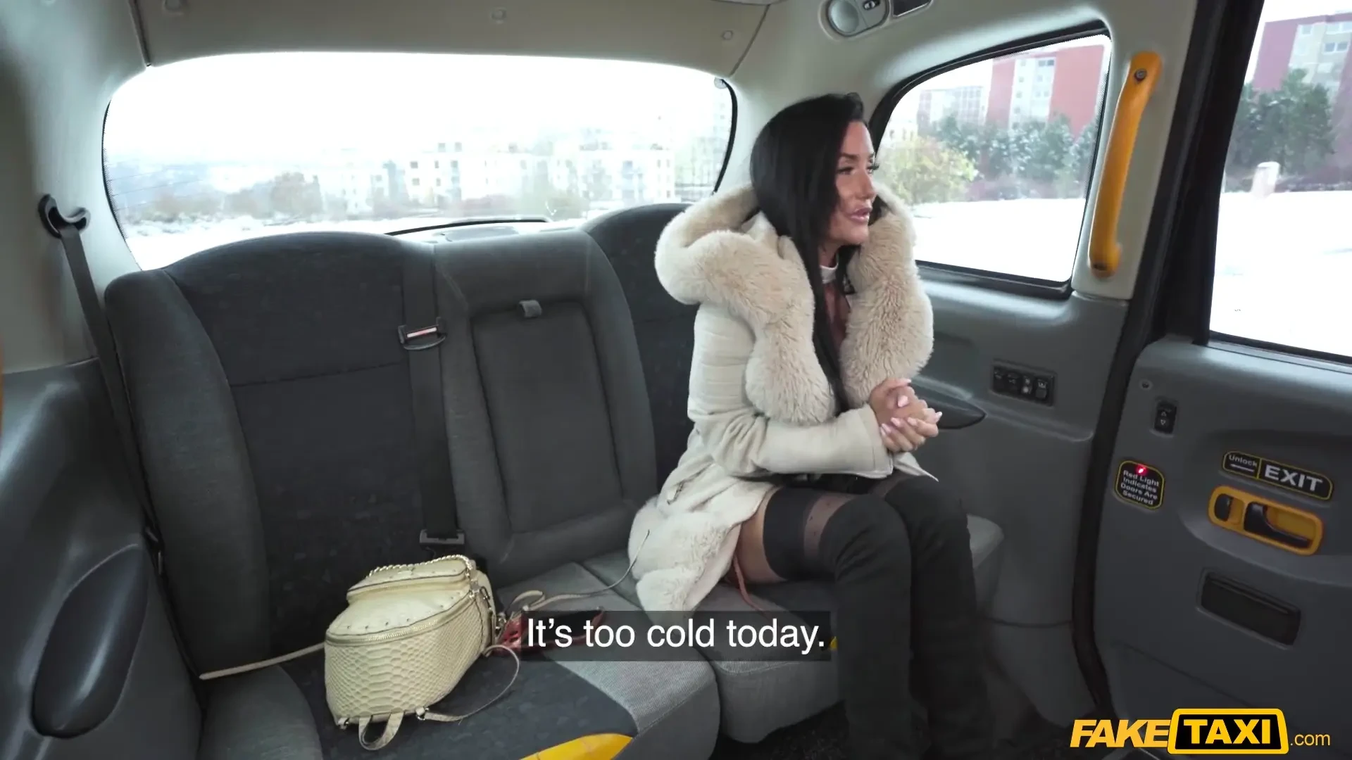 [FakeTaxi] Problems with her Bank