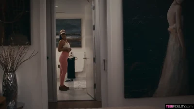 [TeenFidelity] Thrill Me, Lily