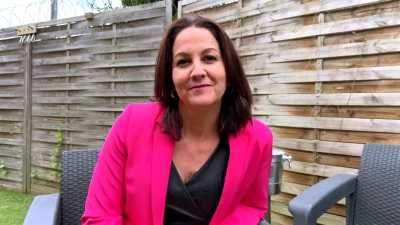 [JacquieEtMichelTV] 37 years old, hospital secretary in Metz!