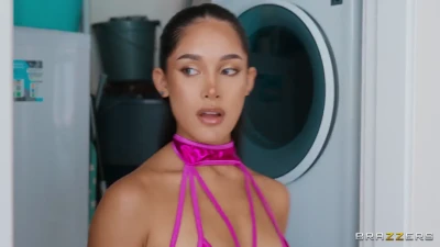 [BrazzersExxtra] She Explodes For Giant Cum Loads