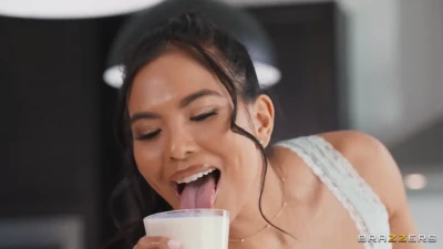 [BrazzersExxtra] Licking Up Every Drop