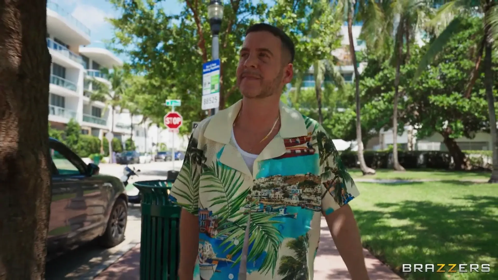 [BrazzersExxtra] UNC Z Gets A Rush!