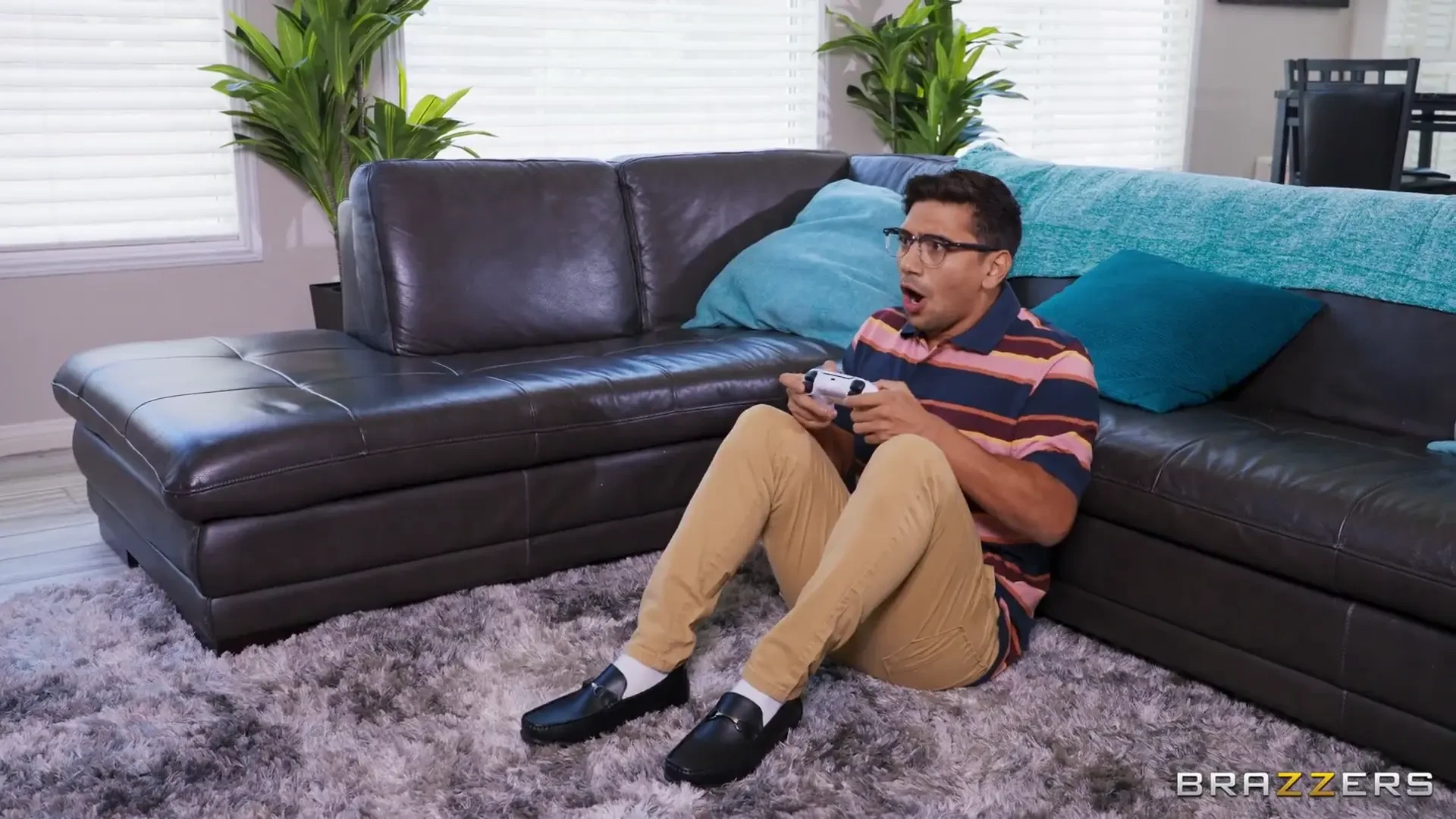 [BrazzersExxtra] Nerd Gamer Wins Pushy Pussy