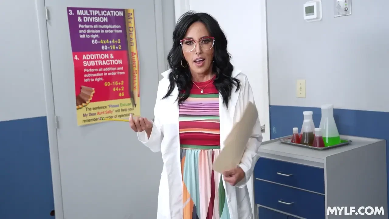 [AnalMom] Mixing Fluids with the Chemistry Teacher